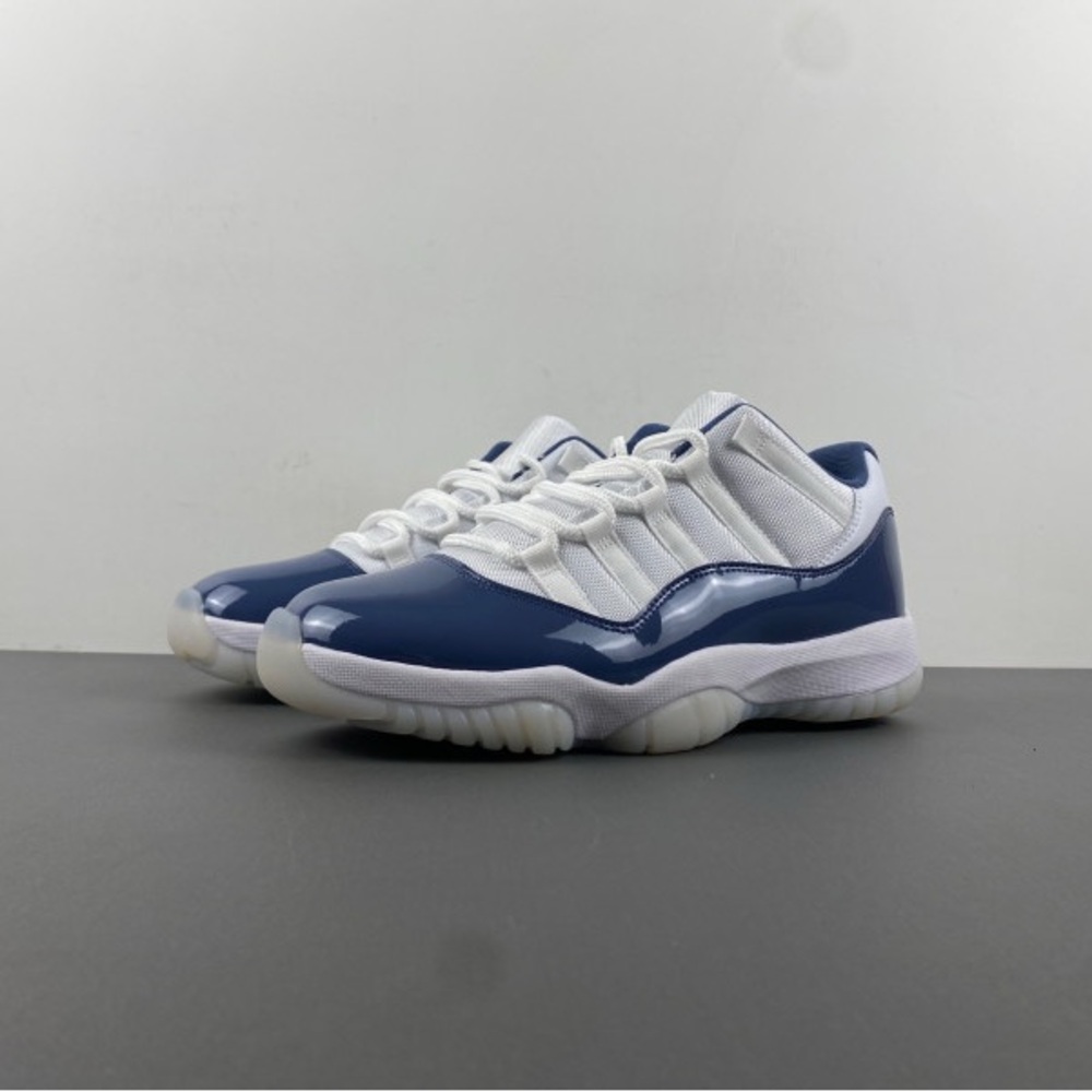 AIR JORDAN 11 LOW “DIFFUSED BLUE”